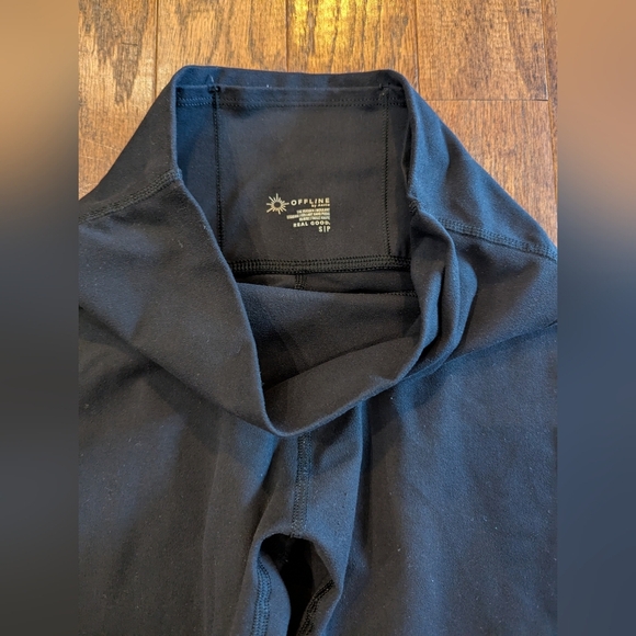 OFFLINE By Aerie The Hugger High Waisted Legging Size Small - Picture 13 of 14